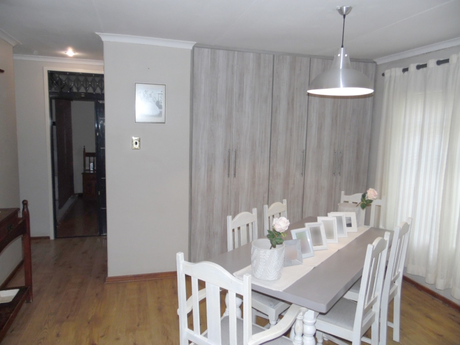 To Let 2 Bedroom Property for Rent in Flamingo Park Free State